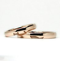 猫と魚のピンクゴールドの結婚指輪