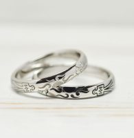 サンダーバードと太陽を彫刻した結婚指輪