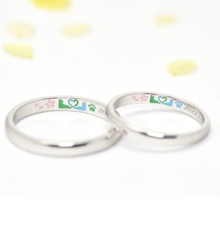 フォルムポッシュオーダーメイド結婚指輪作品＿07青い猫と緑の猫と桜の結婚指輪