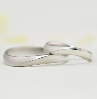 フォルムポッシュオーダーメイド結婚指輪作品＿02_シンプルなS字の結婚指輪-06