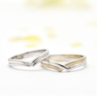 フォルムポッシュオーダーメイド結婚指輪作品＿02_V時コンビネーションの結婚指輪