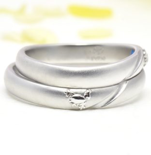 フォルムポッシュ ペットのデザインの結婚指輪 作品集02_カエル02_w1512